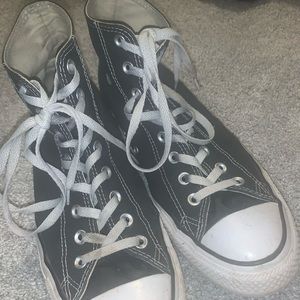Men’s size 11 black converse